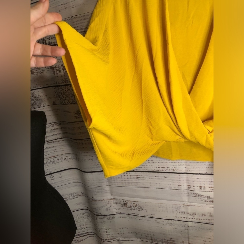 DREAM Yellow Blouse - Picture 12 of 14